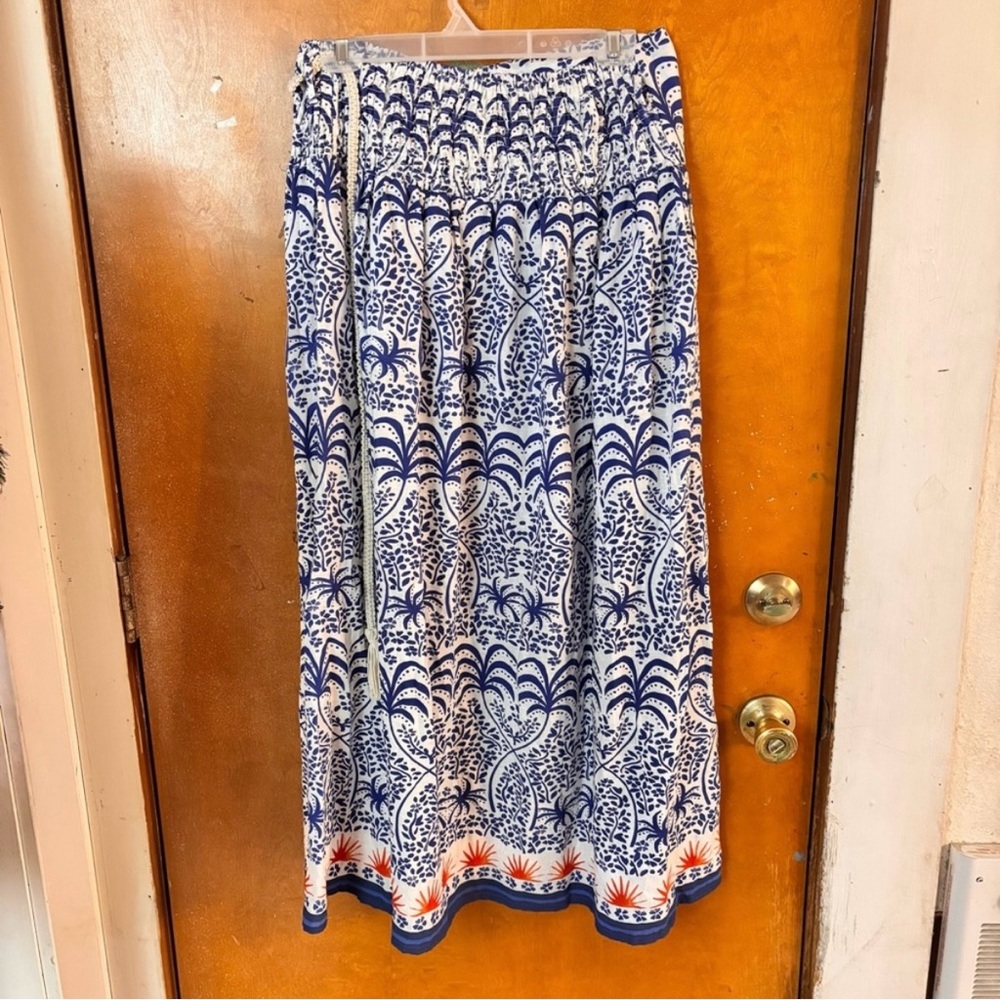 Summer maxi skirt. Medium. NWT.